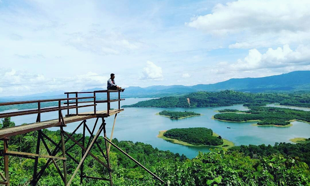 Pesona Waduk Riam Kanan Banjar Kalimantan Selatan