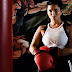 Sunny Leone wears boxing gloves (photo)