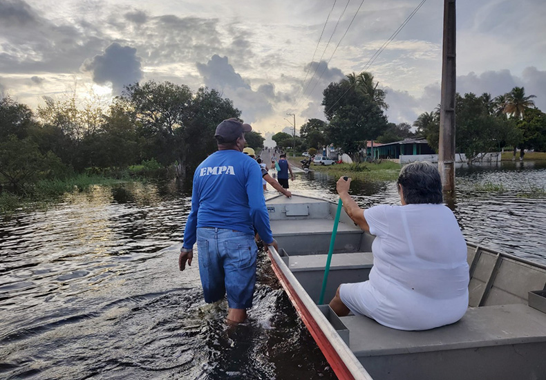 Canoas usadas para o transporte de pessoas