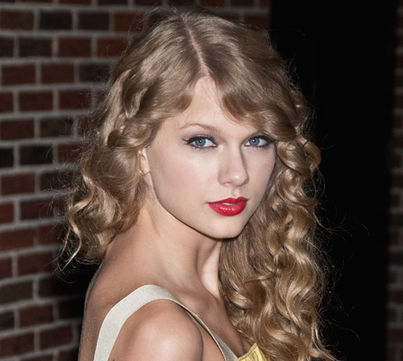 Taylor swift 2011 picturesCelebrity Hair Trends