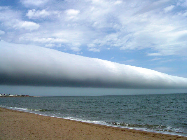  Roll Clouds