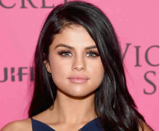 American Singer Selena Gomez Undergoes Kidney Transplant