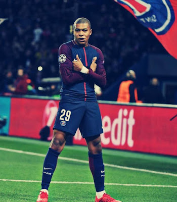 Good news! PSG's Kylian Mbappe says he is hundred percent staying at the club