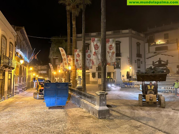 Intenso operativo de limpieza en Santa Cruz de La Palma tras el Gran Desembarco de Indianos e Indianas