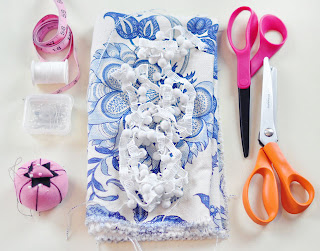 DIY Pom Pom Cocktail Napkins or Coasters, blue and white