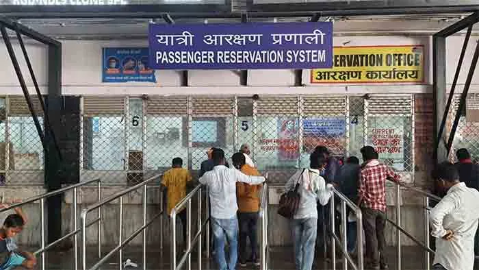 News, National, Top-Headlines, Railway, Private Sector, Indian Railway, Ticket, Central Government, Job, Passengers, Now Private Employees, Now private employees will sell general tickets.