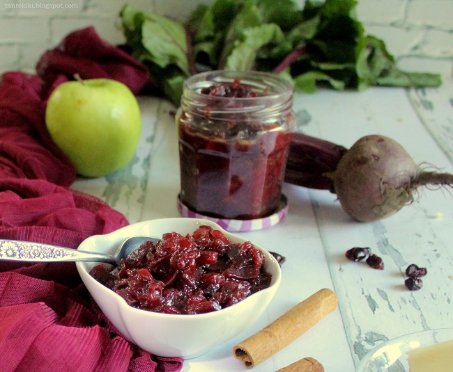 Γλυκόξινο chutney με παντζάρι, μήλο και cranberries