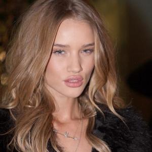 rosie huntington whiteley hair