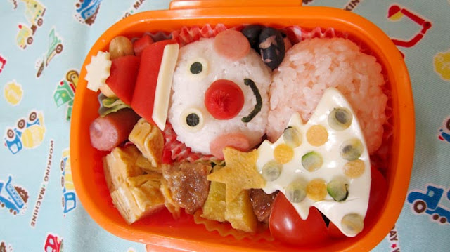 サンタ帽ゆきだるまのキャラ弁