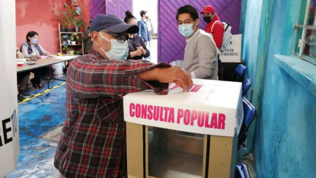 Colegios electorales para Consulta Popular en México en sesión permanente