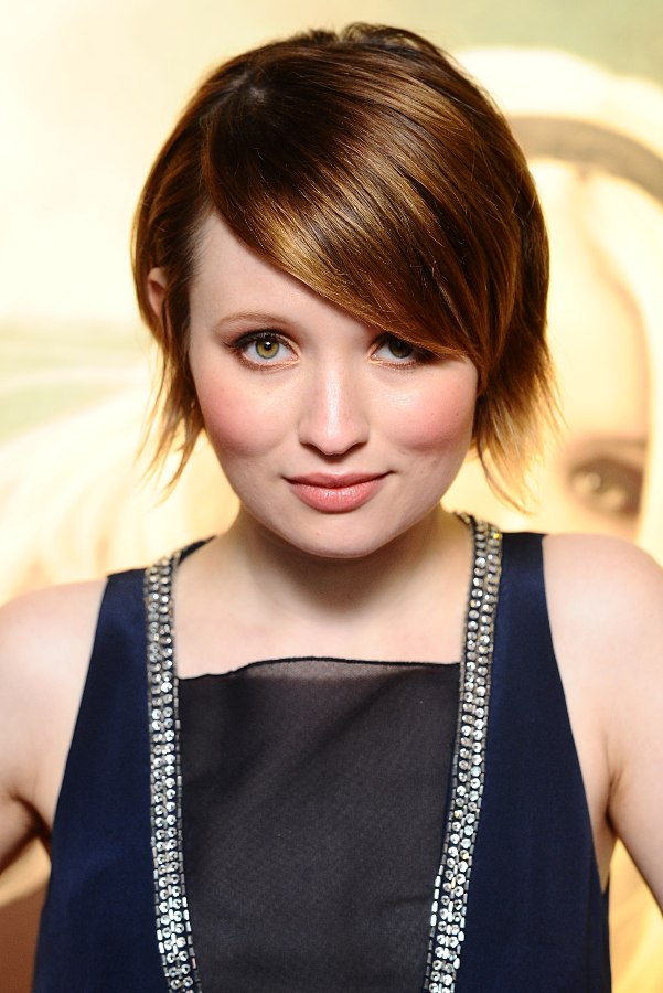 Emily Browning Sucker Punch London Premiere in Azzaro