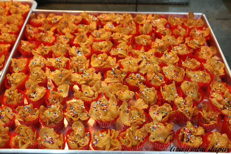 INTAI DAPUR: Biskut Cornflakes Madu