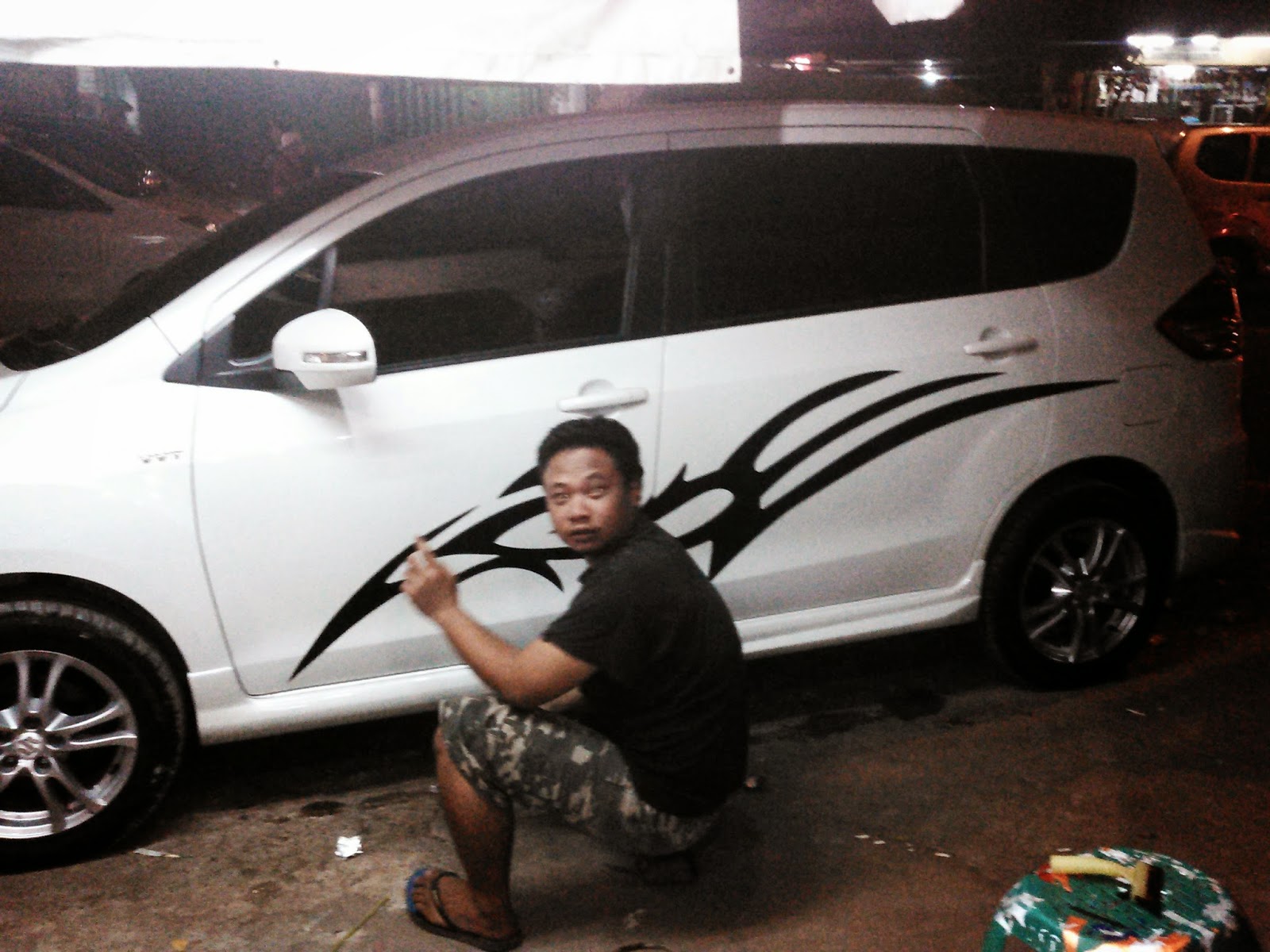 NEW CUTTING STICKER AGYA ERTIGA XENIA MAZDA HELLO KITTY