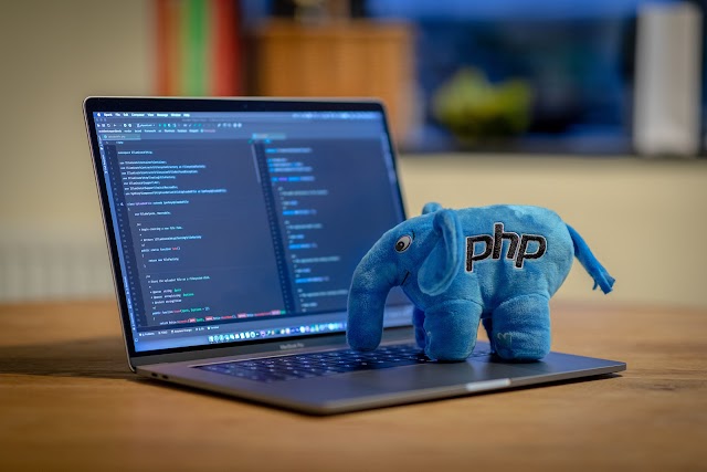 Define PHP and how we use it?