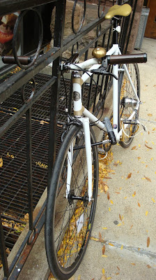 bike white and gold