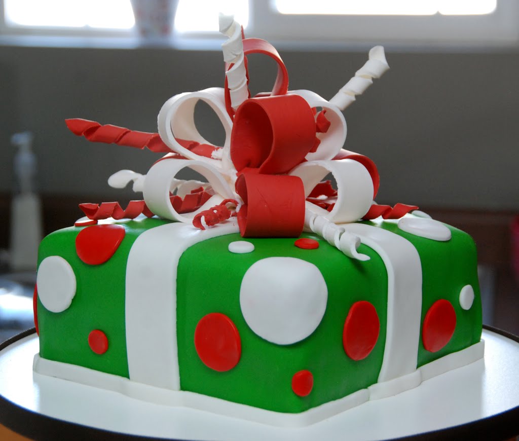 Frost This....: December Cakes
