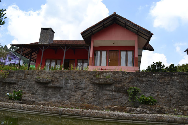 Villa di Ciwidey ada kolam renang