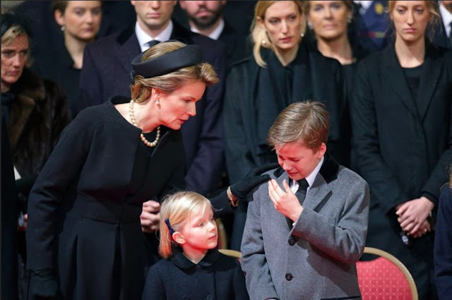  Queen Mathilde of Belgium, Princess Eleonore, Prince Gabriel, Crown Princess Elisabeth and Prince Emmanuel