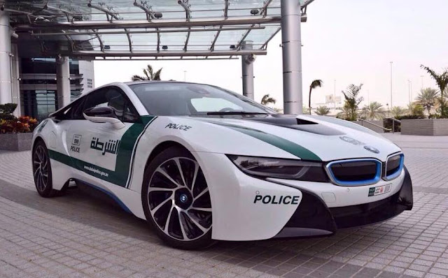 BMW i8 dubai police cars