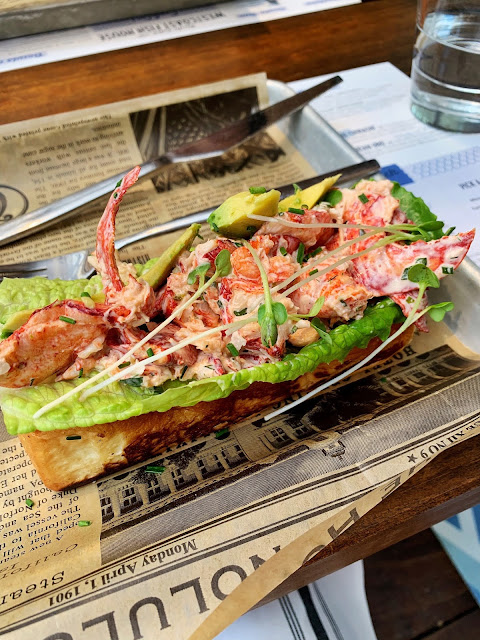 Pacific Catch Lobster Roll