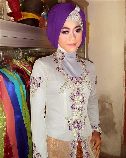 21 Trend Model Baju Kebaya Wisuda Muslim Hijabers Terbaru 21 Trend Model Baju Kebaya Wisuda Muslim Hijabers Terbaru