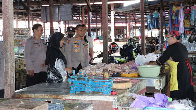 Jelang Ramadhan, Kapolres Barsel Cek Langsung Ketersediaan Dan Harga Bahan Pokok