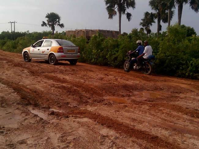 KNUST Students cry over bad roads