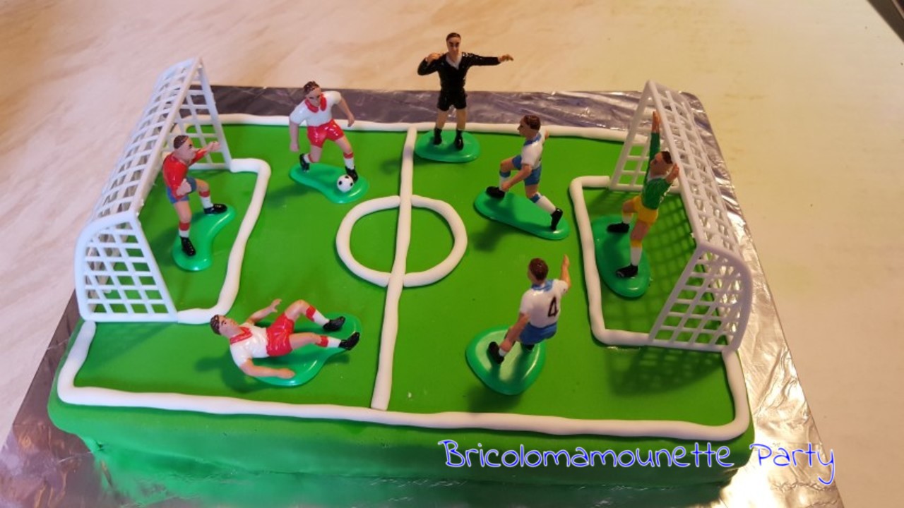 Gateau D Anniversaire Terrain De Foot