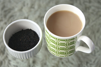 Keemun tea leaves mug