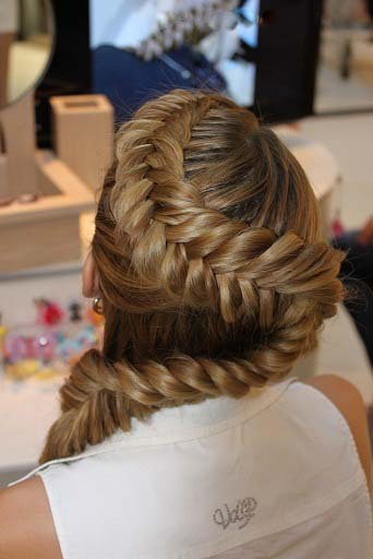 Supreme Stylish Hair Styles For Best Girl’s 2013