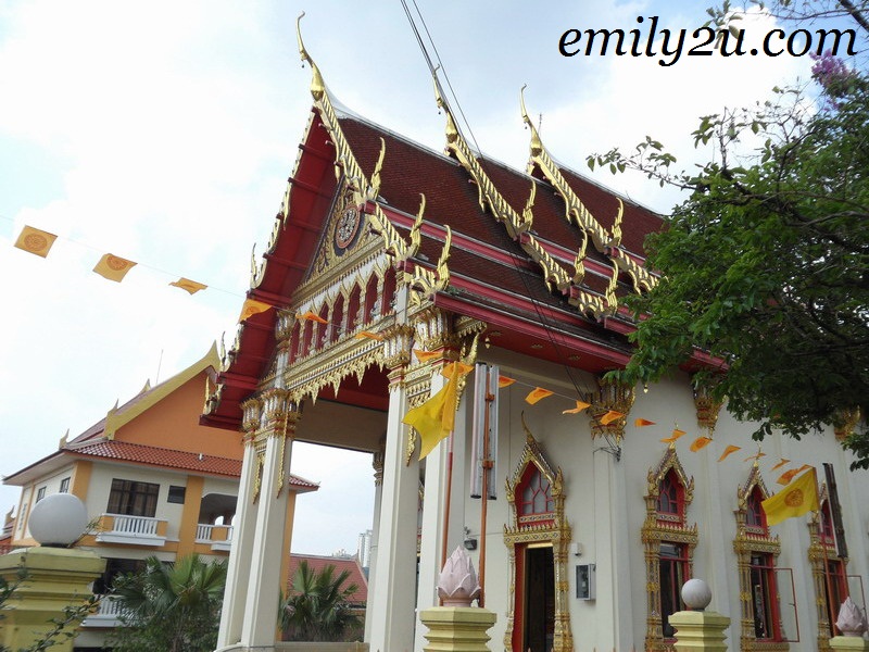 Wat Chetawan Thai Buddhist Temple Pj From Emily To You