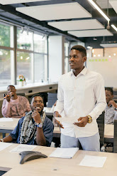 Managing a Business Project: All You Need To Know