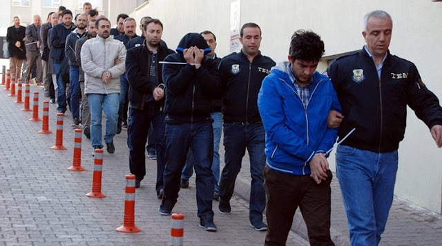 ΘΥΜΗΘΕΙΤΕ ΚΑΠΟΙΑ ΜΕΡΑ Ο ΠΑΣΑΣ ΘΑ ΣΥΛΛΑΒΕΙ ΚΑΙ ΤΟΝ ΕΑΥΤΟ  ΤΟΥ ! Τουρκία: Εντάλματα σύλληψης 243 ατόμων για διασυνδέσεις με τον Γκιουλέν