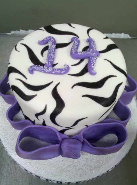 Hello Kitty Zebra Print Cake. Hello Kitty Zebra Print Cake.