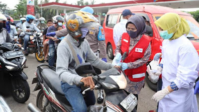 PMI Banten Kampanyekan Disinfekstan Mandiri dan Bagikan Takjil