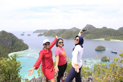 tour raja ampat halal cakraloka