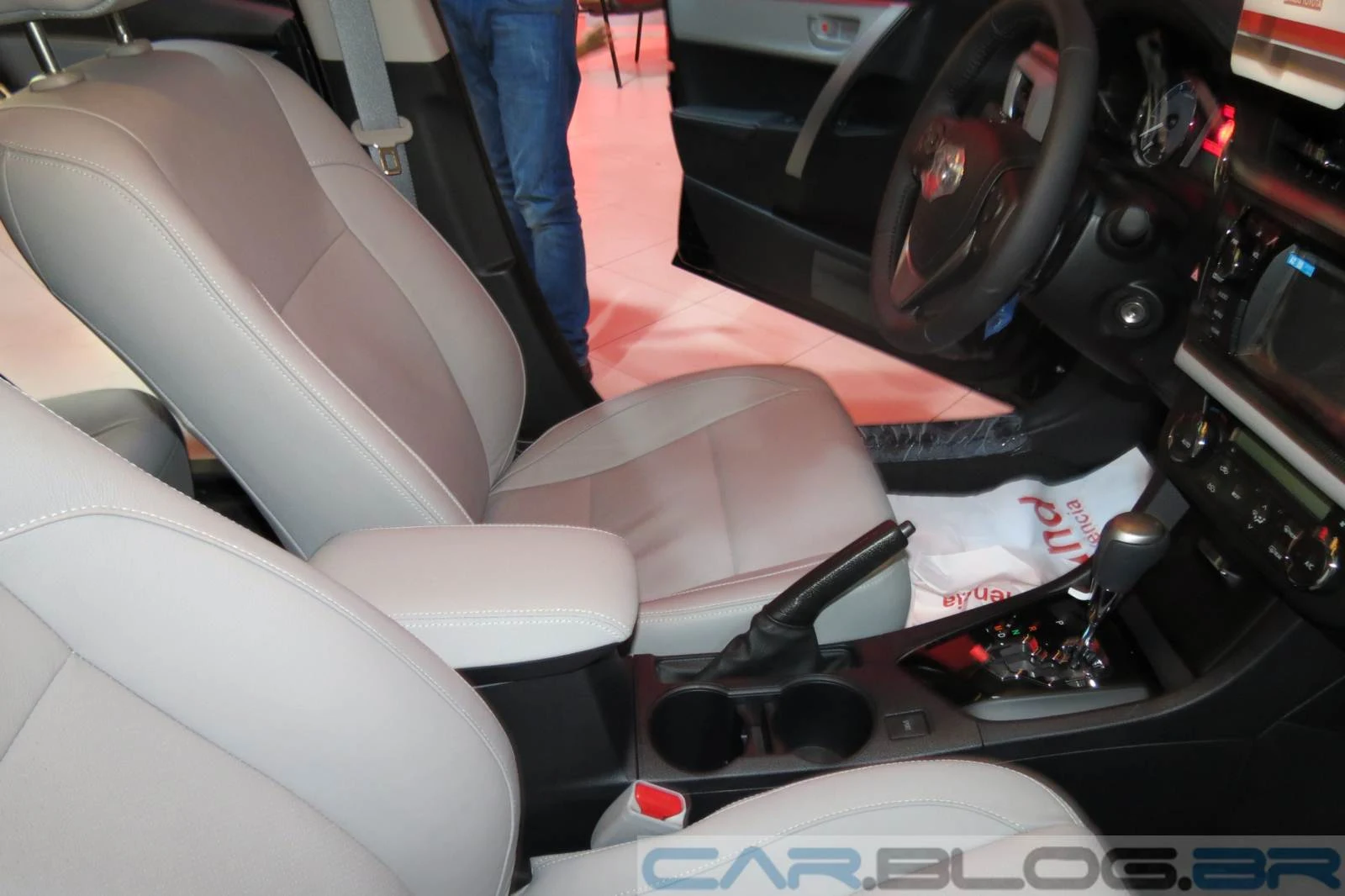 Novo Corolla XEi 2015 - interior
