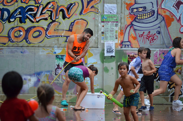 guerra del agua en las fiestas de El Regato