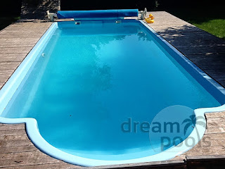 Fiberglass pool standard blue with roman stairs