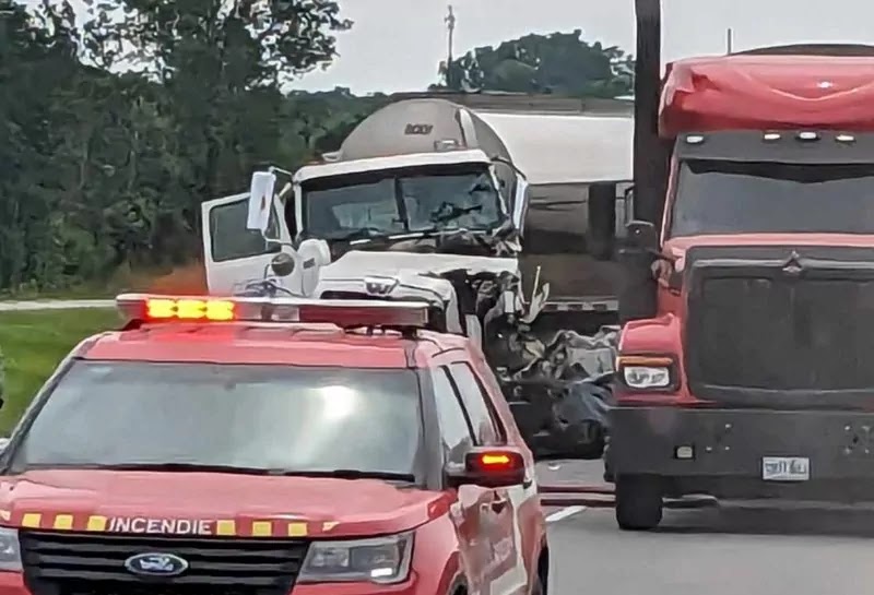 Tragic Collision on Autoroute 40 Leaves Several in Critical Condition
