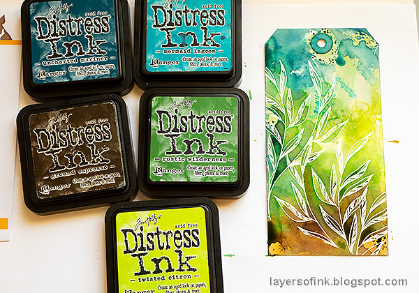 Layers of ink - Mushroom Tag Tutorial by Anna-Karin Evaldsson.
