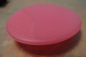 Sephora's silicone facial cleansing pad