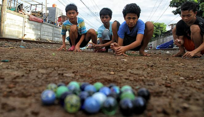 Cara Asyik Bermain  Kelereng  Permainan Tradisional Indonesia