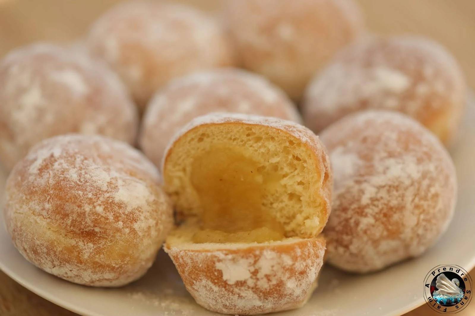 Beignets à la compote de pommes