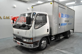 1996 Mitsubishi Canter 2ton box truck for Uganad to Mombasa