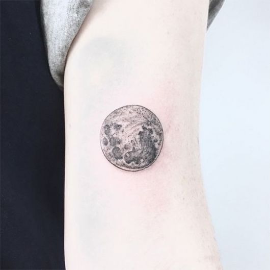 tatuagens femininas da lua