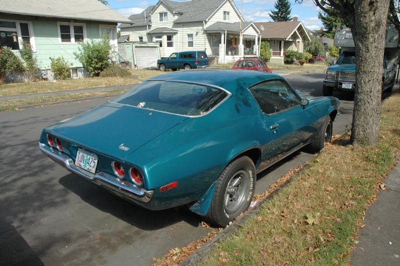 Old Parked Cars 1971 Chevy Camaro