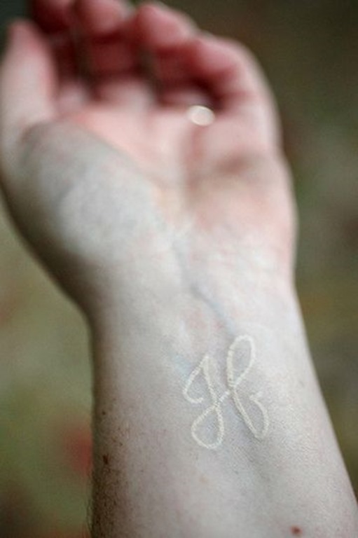 tinta_branca_letras