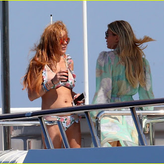 lindsay-lohan-bikini-pregnancy-rumors-14.jpg