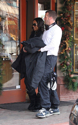 Zoe Saldana out for a day of skiing in Aspen
